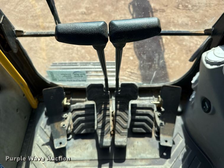 image for item ED5575 2012 Volvo EC250DL excavator