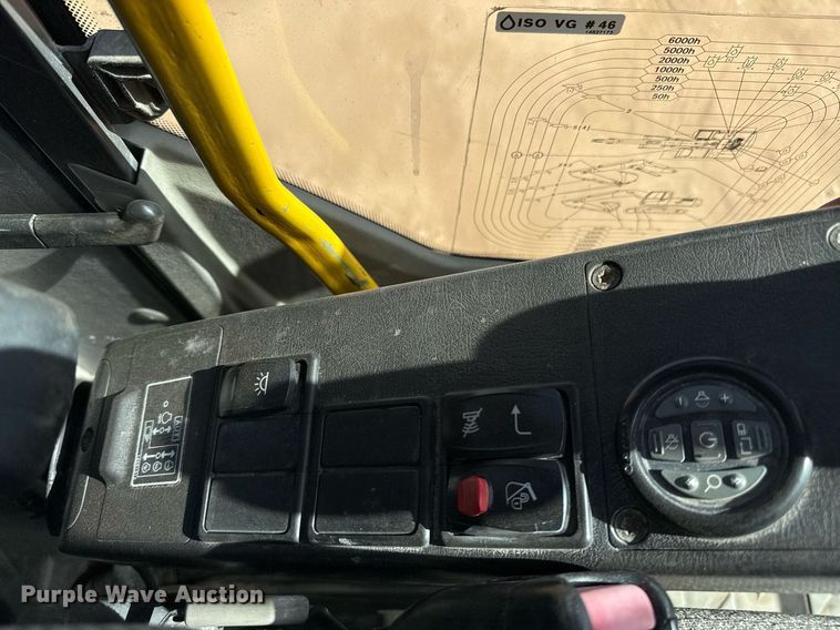 image for item ED5575 2012 Volvo EC250DL excavator