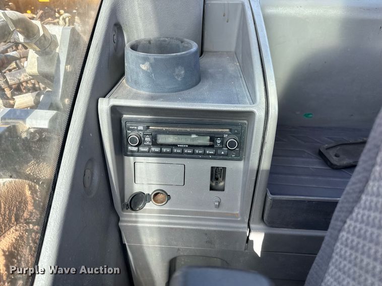 image for item ED5575 2012 Volvo EC250DL excavator