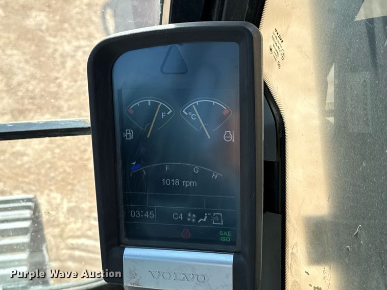 image for item ED5575 2012 Volvo EC250DL excavator