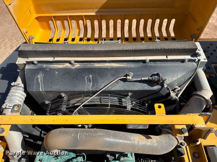 image for item ED5575 2012 Volvo EC250DL excavator