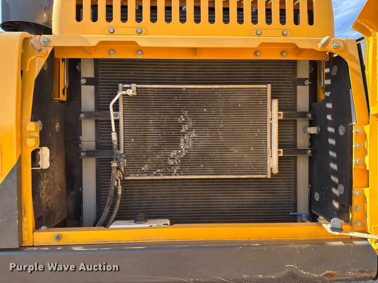 image for item ED5575 2012 Volvo EC250DL excavator