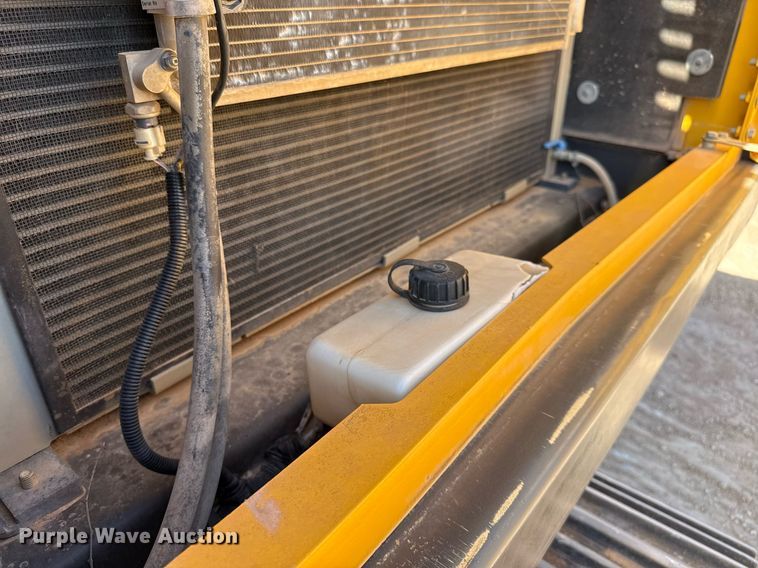 image for item ED5575 2012 Volvo EC250DL excavator