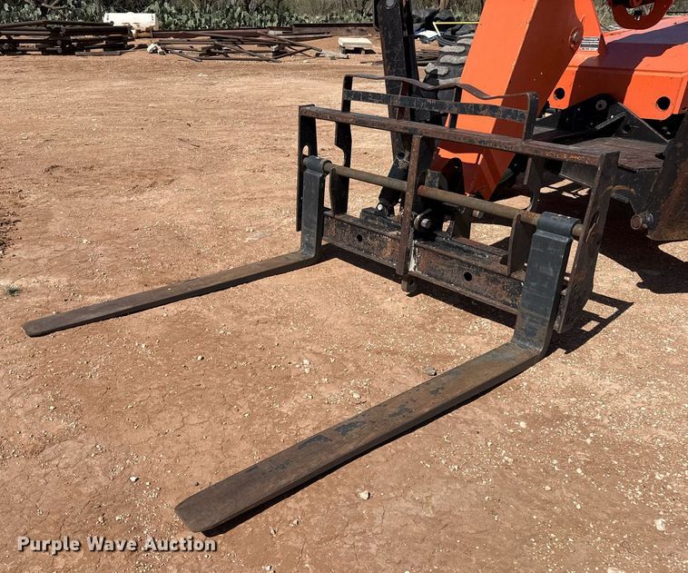 image for item ED5576 2006 JLG 10054 telehandler