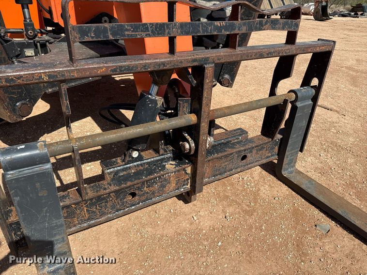 image for item ED5576 2006 JLG 10054 telehandler