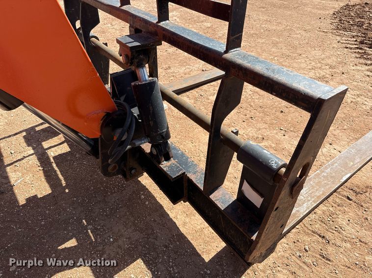 image for item ED5576 2006 JLG 10054 telehandler