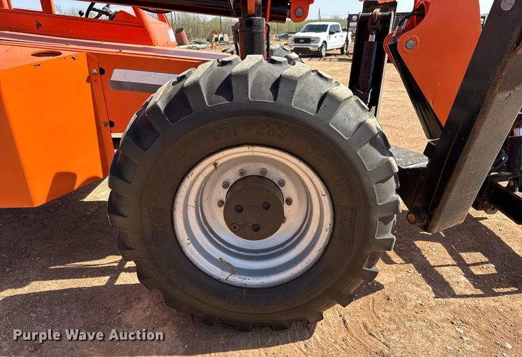 image for item ED5576 2006 JLG 10054 telehandler