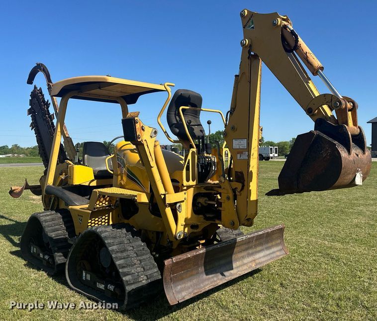 image for item EF2996 2010 Vermeer RTX750 trencher