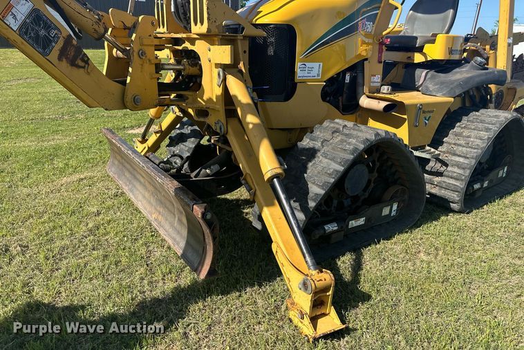 image for item EF2996 2010 Vermeer RTX750 trencher