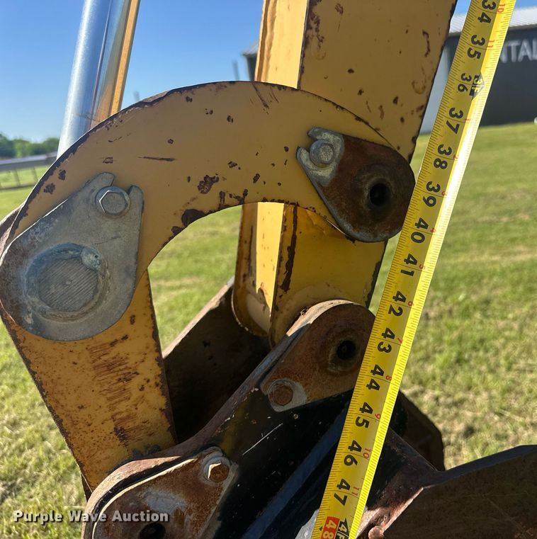 image for item EF2996 2010 Vermeer RTX750 trencher