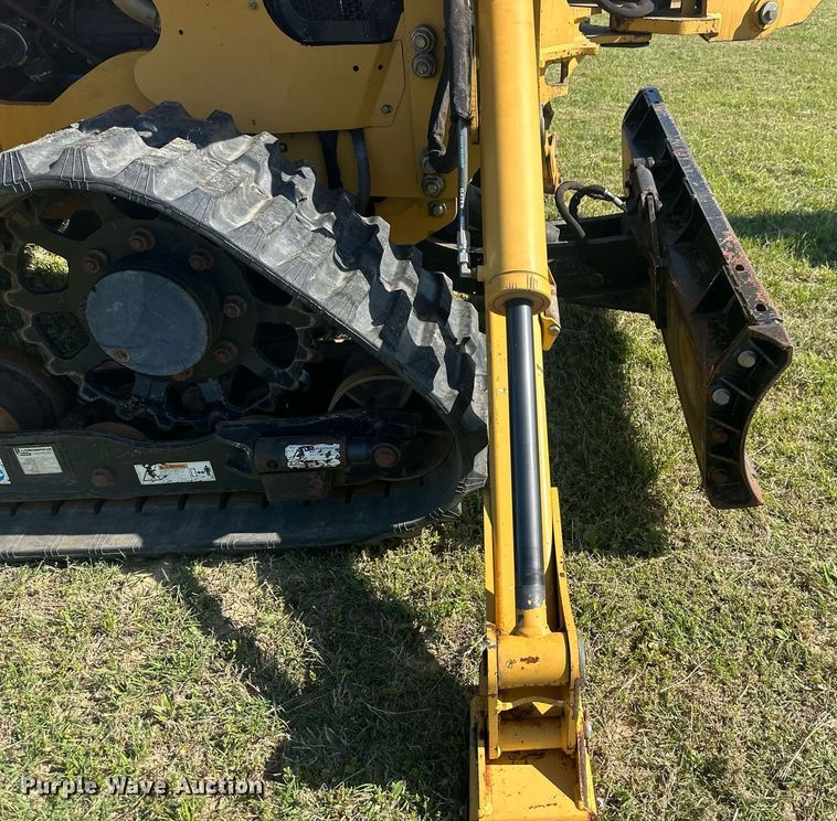 image for item EF2996 2010 Vermeer RTX750 trencher