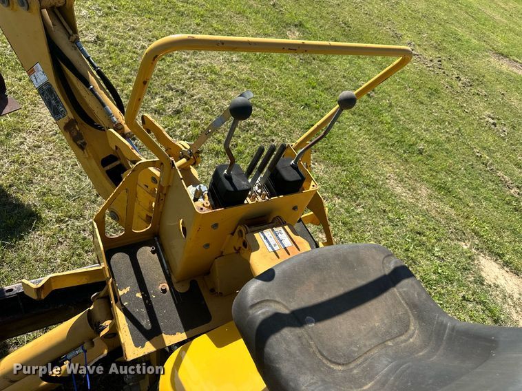 image for item EF2996 2010 Vermeer RTX750 trencher