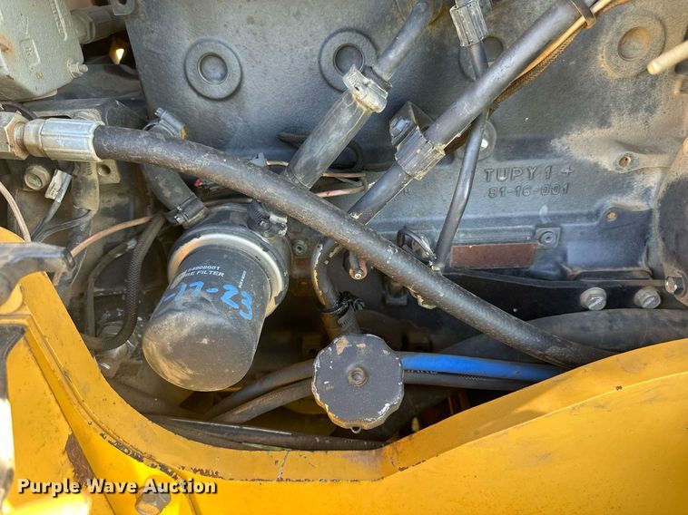 image for item EF2996 2010 Vermeer RTX750 trencher