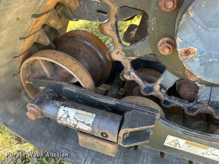 image for item EF2996 2010 Vermeer RTX750 trencher