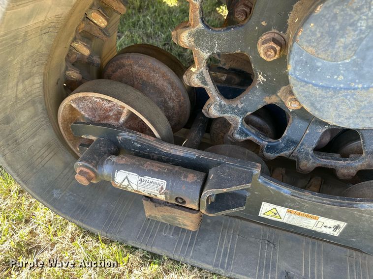 image for item EF2996 2010 Vermeer RTX750 trencher