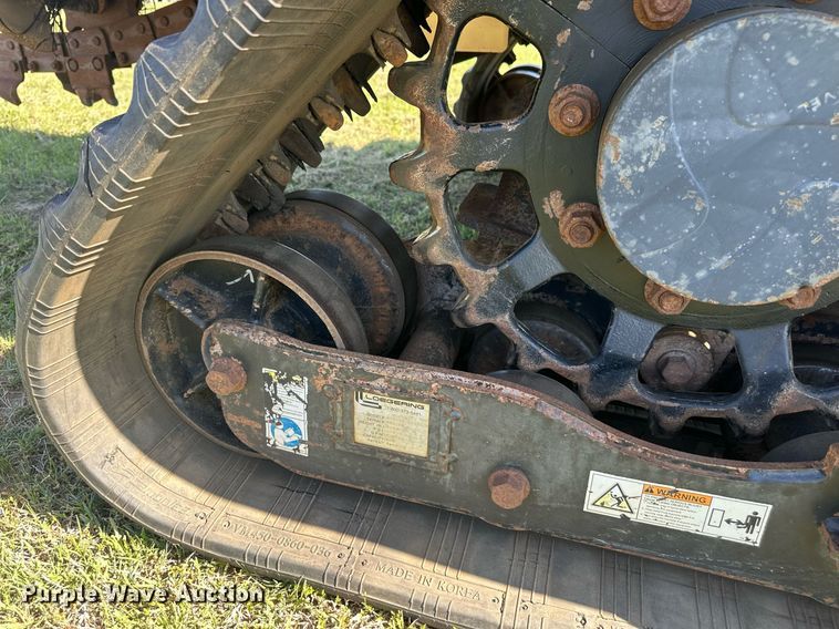 image for item EF2996 2010 Vermeer RTX750 trencher