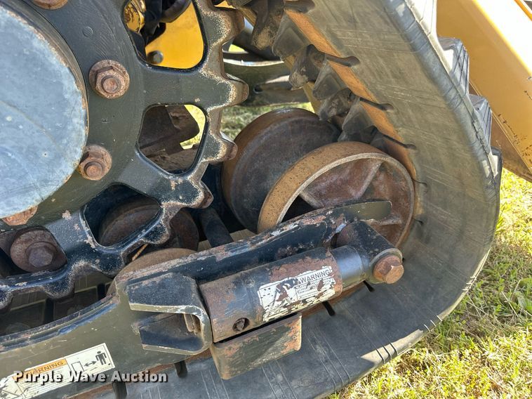 image for item EF2996 2010 Vermeer RTX750 trencher