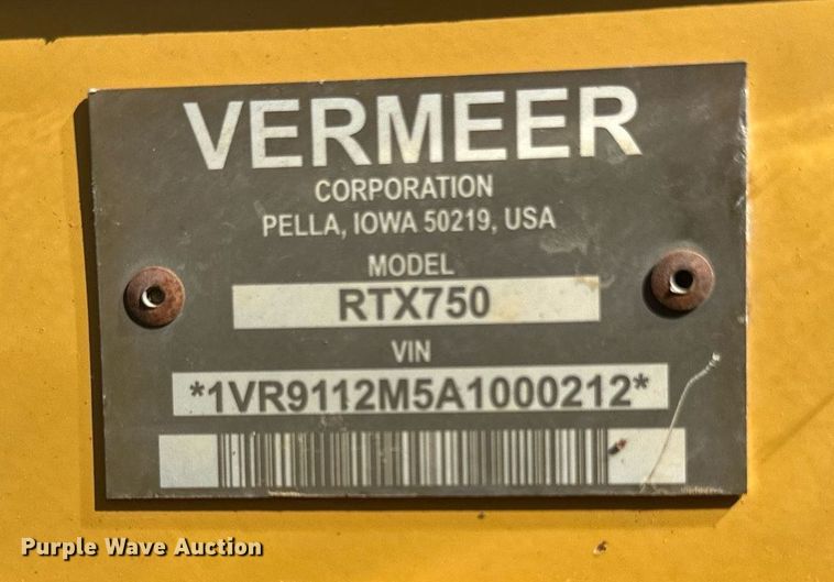 image for item EF2996 2010 Vermeer RTX750 trencher