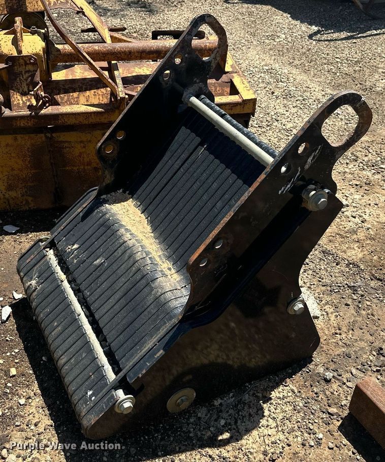 image for item EF2996 2010 Vermeer RTX750 trencher