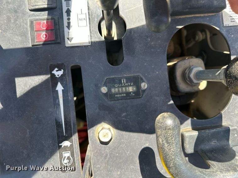 image for item EF2998 2022 Bobcat MT100 compact utility loader