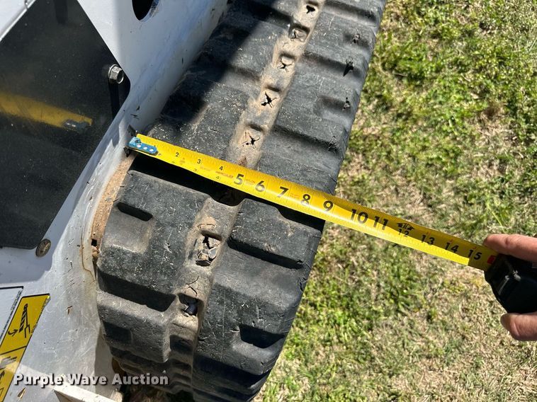 image for item EF2998 2022 Bobcat MT100 compact utility loader