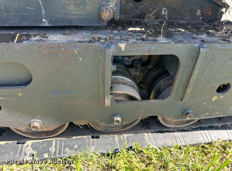 image for item EF2998 2022 Bobcat MT100 compact utility loader