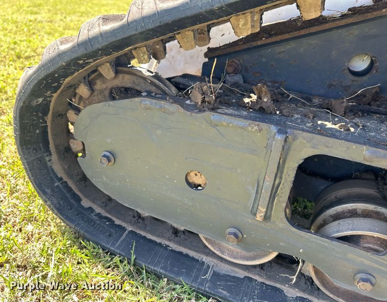 image for item EF2998 2022 Bobcat MT100 compact utility loader