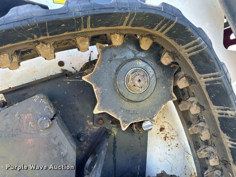 image for item EF2998 2022 Bobcat MT100 compact utility loader