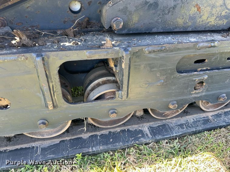 image for item EF2998 2022 Bobcat MT100 compact utility loader