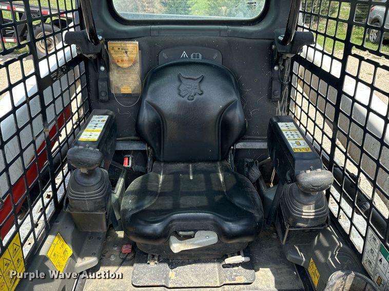 image for item EF3015 2022 Bobcat T550 tracked skid steer loader