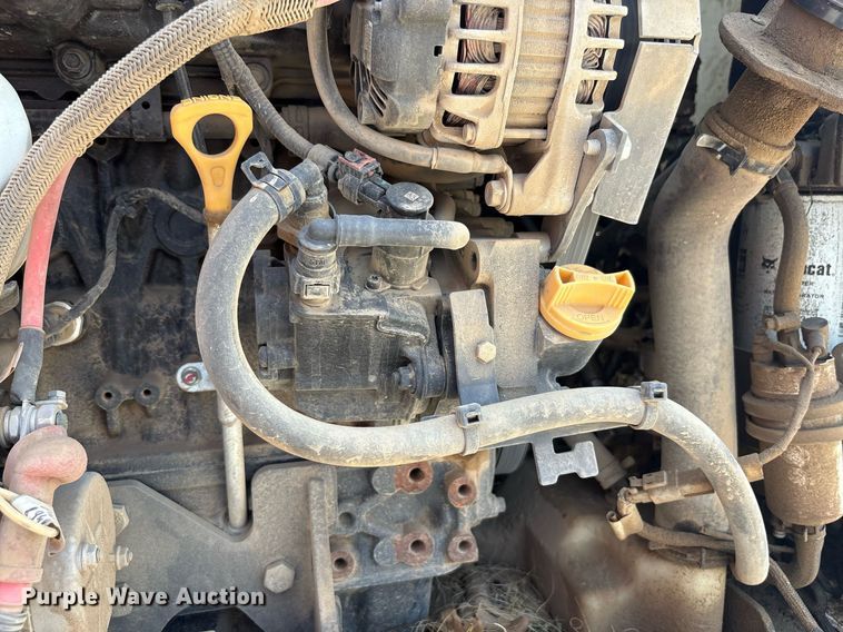 image for item EF3015 2022 Bobcat T550 tracked skid steer loader