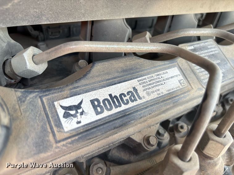 image for item EF3015 2022 Bobcat T550 tracked skid steer loader