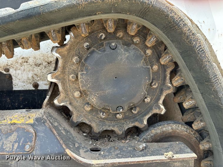 image for item EF3015 2022 Bobcat T550 tracked skid steer loader