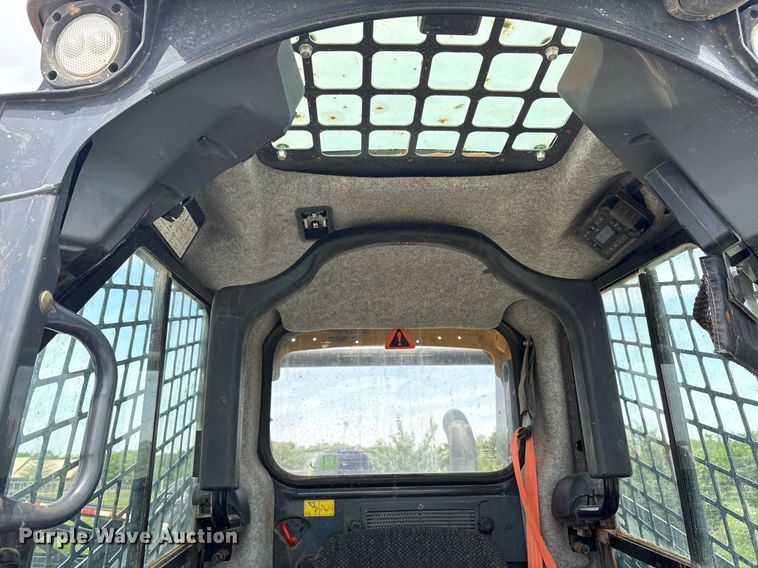 image for item EF3016 2019 John Deere 325G tracked skid steer loader