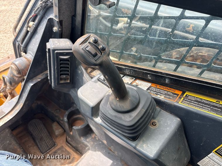 image for item EF3016 2019 John Deere 325G tracked skid steer loader