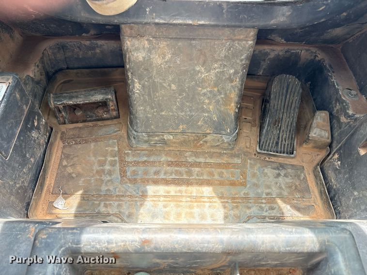 image for item EF3016 2019 John Deere 325G tracked skid steer loader