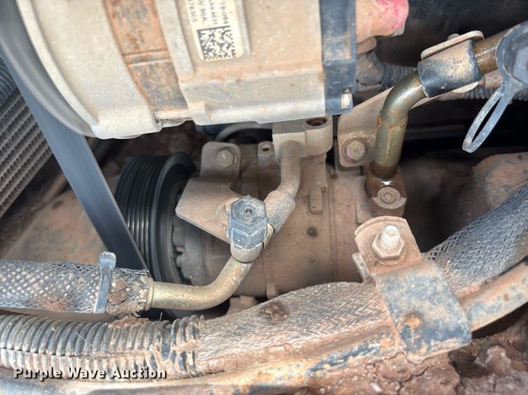 image for item EF3016 2019 John Deere 325G tracked skid steer loader