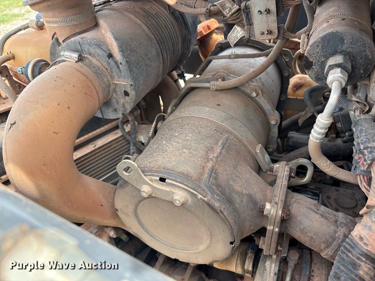 image for item EF3016 2019 John Deere 325G tracked skid steer loader