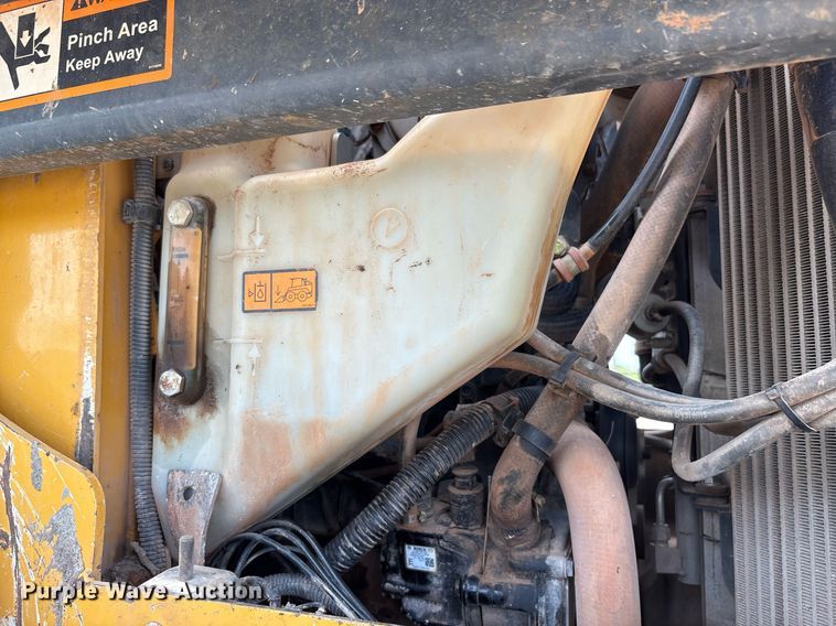 image for item EF3016 2019 John Deere 325G tracked skid steer loader