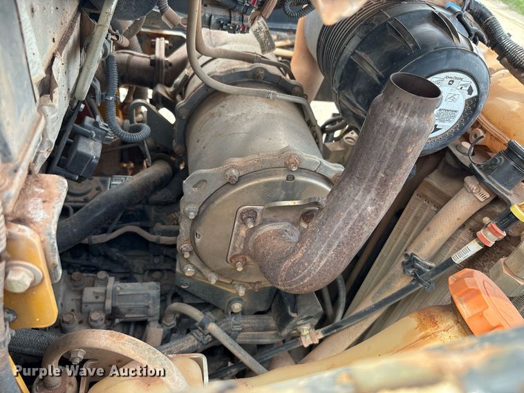 image for item EF3016 2019 John Deere 325G tracked skid steer loader