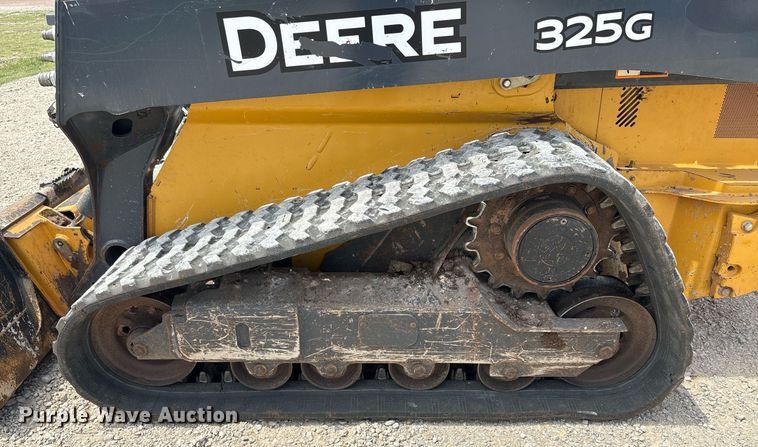 image for item EF3016 2019 John Deere 325G tracked skid steer loader