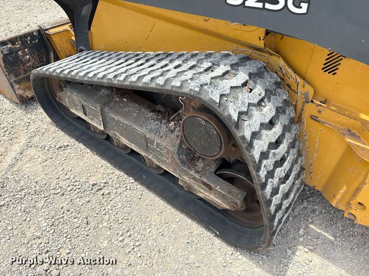 image for item EF3016 2019 John Deere 325G tracked skid steer loader