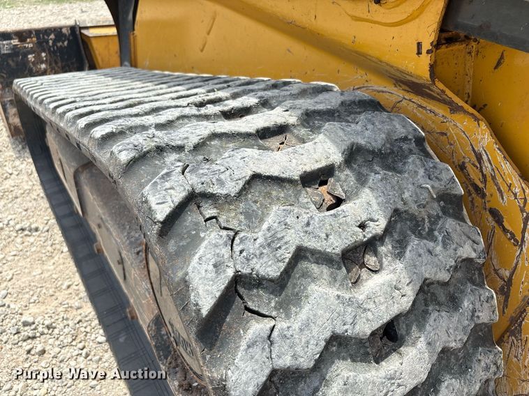 image for item EF3016 2019 John Deere 325G tracked skid steer loader