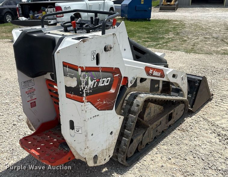 image for item EF3017 2021 Bobcat MT100 compact utility loader