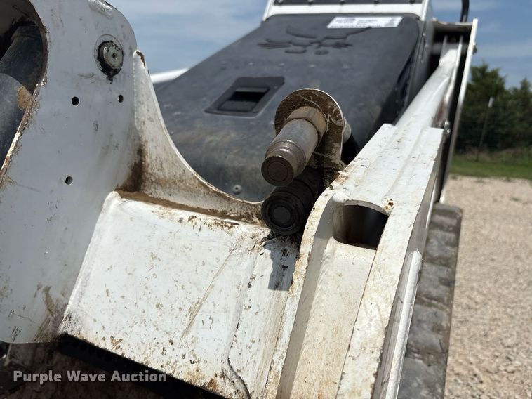 image for item EF3017 2021 Bobcat MT100 compact utility loader