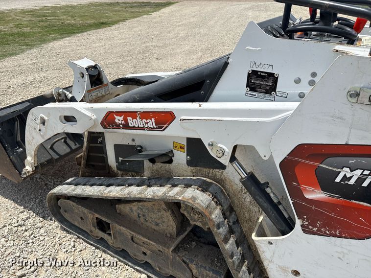 image for item EF3017 2021 Bobcat MT100 compact utility loader