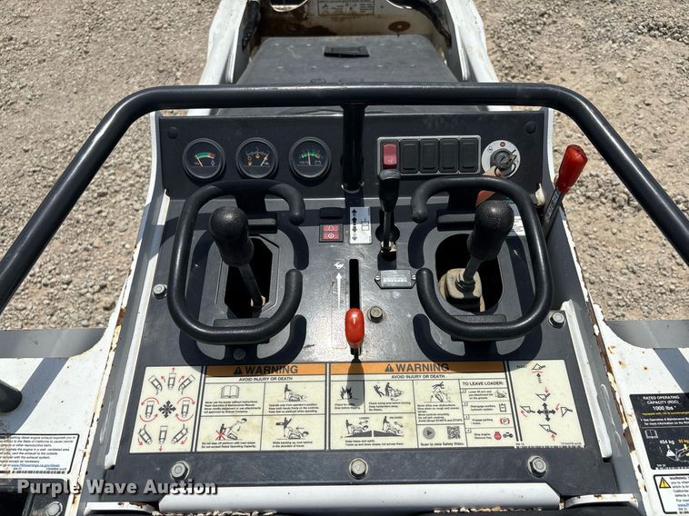 image for item EF3017 2021 Bobcat MT100 compact utility loader