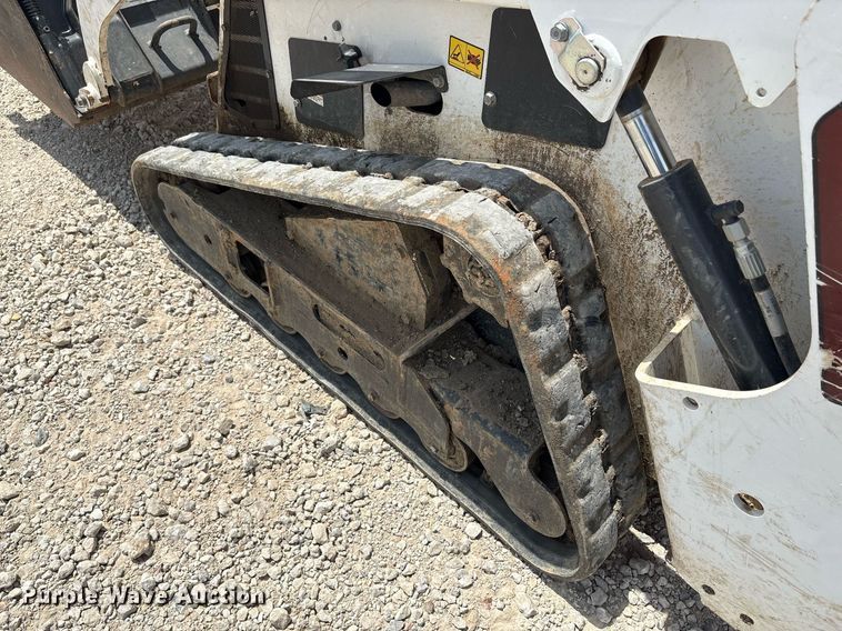image for item EF3017 2021 Bobcat MT100 compact utility loader