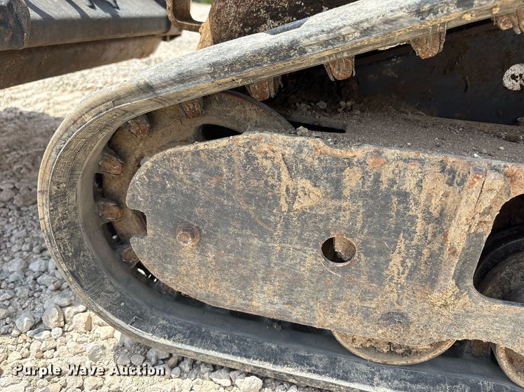 image for item EF3017 2021 Bobcat MT100 compact utility loader