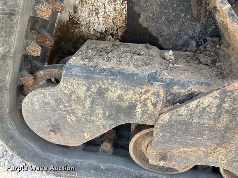 image for item EF3017 2021 Bobcat MT100 compact utility loader